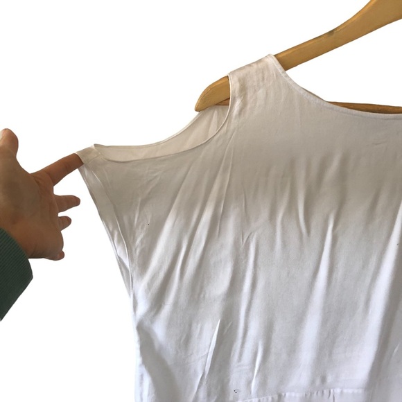 ALICE + OLIVIA White Cut-out Top - Picture 4 of 13